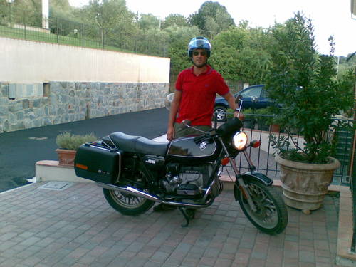 Knowledge seeker, Networking lover, Wi-Fi advocate, Sustainability promoter, Father of two princesses, Fan of Fiorentina,