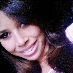Por dentro uma personalidade minha; por fora um conceito seu!