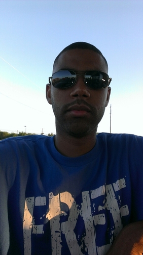 Laid back and down to earth type of guy....i love to make ppl laugh