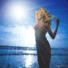 ElleXspace's profile picture. Happy Proud and Thrilled