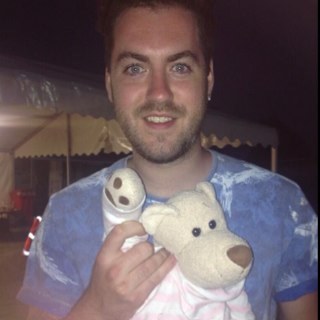 Was Loveable Rogues only bear fan. I live with @imemilykate and @jowithnall Lucy is cool.