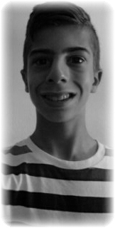 13. Nacido en La Vila Joiosa. Estudiante de la ESO en el IES La Malladeta .