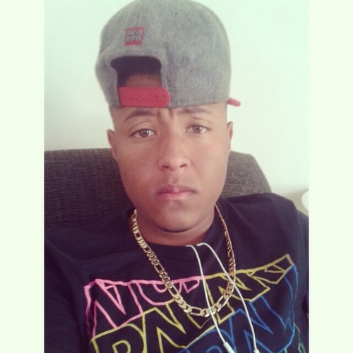 Me julgue. E eu terei o maior prazer em lhe mostrar o quanto você estava errado.