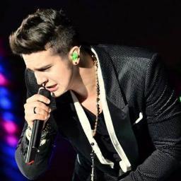 Darei meu ar pra você respirar ... Simplesmente te vivo meu anjo... @luansantana o anjo q Deus me deu, pra fazer meus dias mais perfeitos!