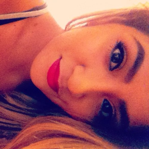 RosalindaIsabel's profile picture. 