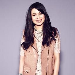 I love music, follow me and I follow back:)