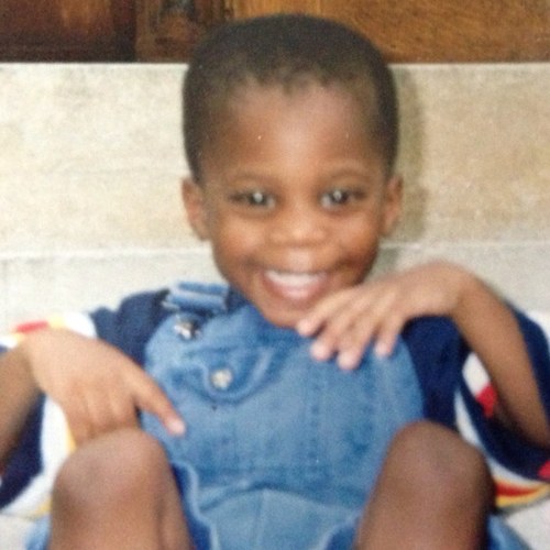 aloziyaaa's profile picture. Opportunity came knocking, but I wasn't home. I was at opportunities house, taking the valuables out.