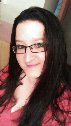 I am a bow hunting girl who loves life and her family.