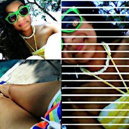 Im Andrea ,:)) 17, Cooling & Been a Trill Bitch Mixedgirl!!, White\puertorican  Nothing But some G love :)0