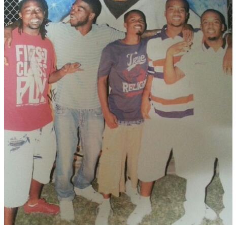 #RipSimmie #FreeLilDave #Fuckoutsiders #1800