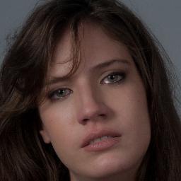 Actriz. 
Productora y directora de Cine, Teatro y televisión.