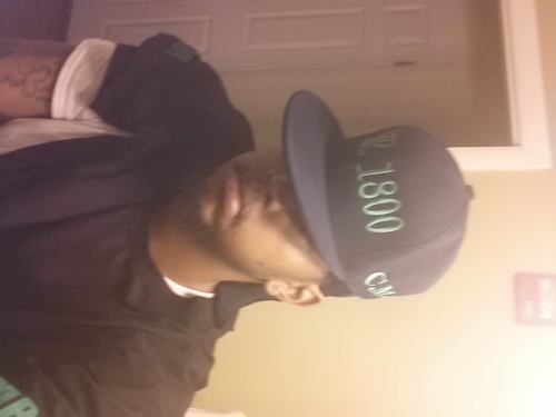 Yea my name is Greg but I have many names......im a real kool dude. I get alone mostly with everyone, mostly just chill out with my people and also im a Hooper.