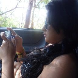 Meiga e Abusada *-*
♥{♪}' nαo pisα quє єu tє єsmαgo *..
Sou pєquєиα,mαs fαço єstrαgo ~''..