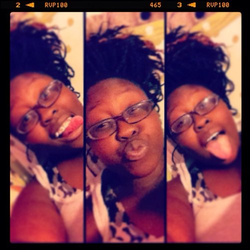 im nice, sweet, short, kind, and im lovable