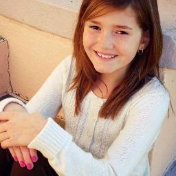 daniasabrina2's profile picture. blablablaaaaa~sz
mention for follback :)