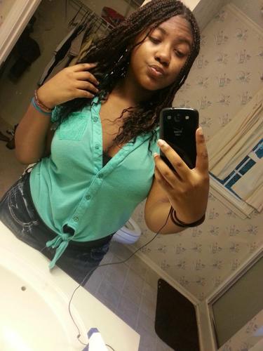 IM_Coolio's profile picture. 5'4/jazlyn.sun shining top down,everything beautiful. shoutout to my weed man.. Leo nation. follow me on IG:@everythanq_pink & on kik:@jazz_3thick