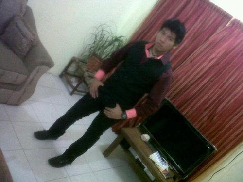 Soy de cozumel quintana roo:) & ps Soy un chavo buena onda, tengo 17 años, me gusta divertirme con mis amigos y amigas:D
