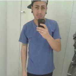 eu nao programo mais nada nesse mundo, alias eu nunca fui de programar.      HURT. WhatsApp: 9 8449-7167