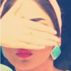 أحيانــــاً لا نــــدري كيْــــفـ نشعُـــــــر ..
فقـــطْ نَـرغــــبُ بِـ الغِيَــــــاب حَتّـــــى عــــــن أنفُسنَـــــــــا