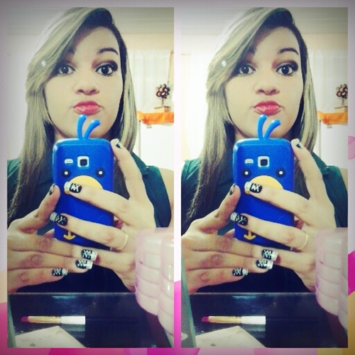 Awm BF Linda  tantos momentos ja passei cntg , tantas brigs , mas uma amizade sem brigas nao er uma amizade VERDADEIRA  *.*  teamo sz / via: @AlynneMoura_