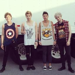 FREE follow FROM @irisloves5sos :)
DON'T NEED TO FOLLOWBACK JUST FOLLOW HER PLEASE @irisloves5sos