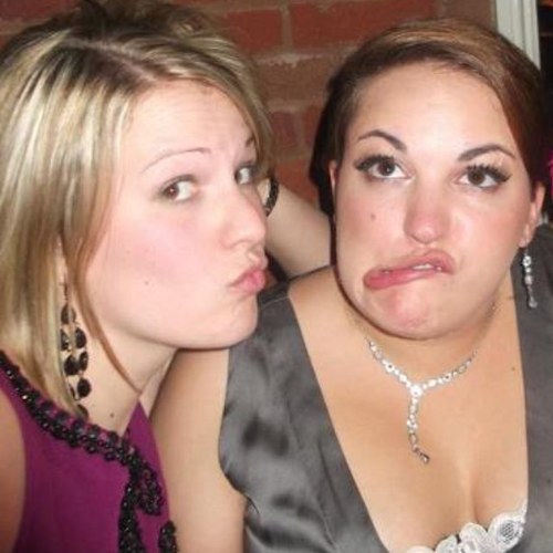 HannNolan's profile picture. Smile, it Confuses People ...