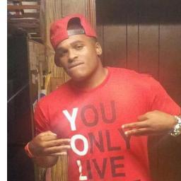 Musik is my life....... Dedicated to makin money.....@KidFlyy24 #TeamKool #TeamGoGetIt #TeamFreakNasty #TeamPrettyBoi #TeamMelo #TeamBenFranklin #TeamRealNigga