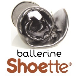Shoette est une ballerine de secours confortable et féminine à porter à la place des chaussures à talons lorsque celles-ci nous font trooop mal
