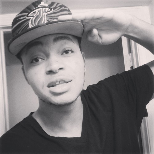 InYaJeans365's profile picture. 