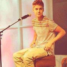 hiHi my name is Nina I'm true  GREEK BELIEBER I love you Justin Bieber And please follow me back LOVE YOU BELEIBERS AND JUSTIN  26/2/13