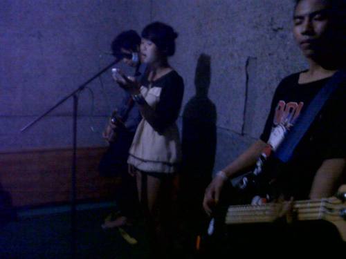@Rainbowcake_RBC PersoniL band @Alienava_182(gitar) @Santahoppus(Bass) @HendraHenTrav(Drum) @GstWina (VocaL) Manager @Twonich_
