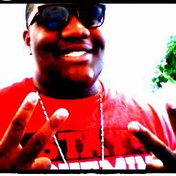 #TeamBOUTDATLIFE @MiLife
@VoorheesCollege #Sophmore @TEAM_GMFB God is da ruler ova everything  My TEam @BigFoxEnt follow it 
Live by 1 rule: Get it How U Live