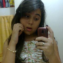 Baixinha, morena, engraçada e muitas outras coisas!!
