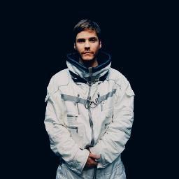 La perfección nació un 16 de Junio de 1978 en Barcelona, y creció en Alemania. Si quieres saber todo sobre Daniel César Martín Brühl, este es tu sitio.