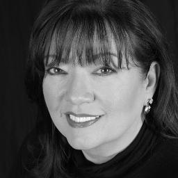 Digital transformation SME, CX evangelist, intelligent enterprise enthusiast, baseball fan, mother of amazing kid, wife of fabulous man, and short-really short!