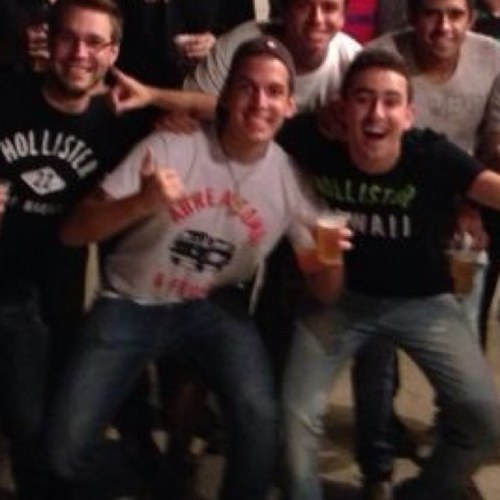 #TIM BETA - Sigo de Volta.
Got our friends, got the night, we'll be alright!