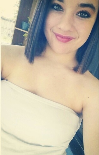 allison_nikolee's profile picture. 