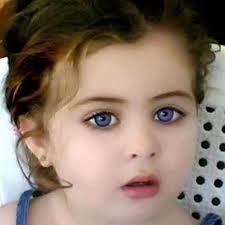 simple and calm girl.........                                                    Simplicity is the ultimate sophistication......
