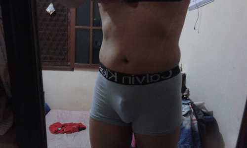 14cm pjg,4.5cm penis saat horny..pin: 7FC10BOF