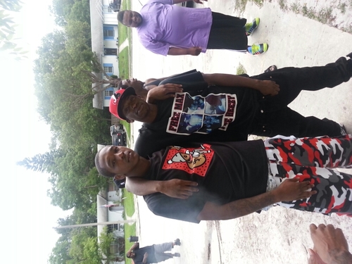 im a rappeer signed to hardhead ent