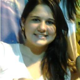 13 anos, Alfredo Chaves ES, amo animais e festeira :)