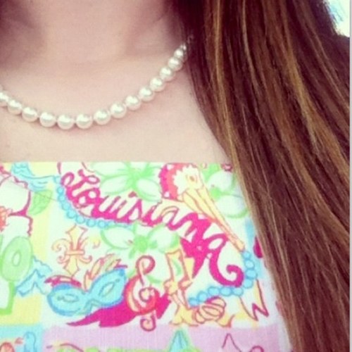 Southern belle living my life in sundresses and pearls trying to figure out post-grad life.