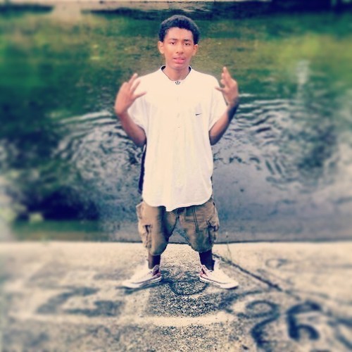 Lets keep it deeper now, let me get yo' mind right. Fuck yo' enemies nigga grip your 9 tight ! ®