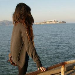 Hi ♛ I'м α ρяıиcєss ♛ ヅ if u follow me i'll follow u back ヅ ..insta:sally_ib kik : sally_xD