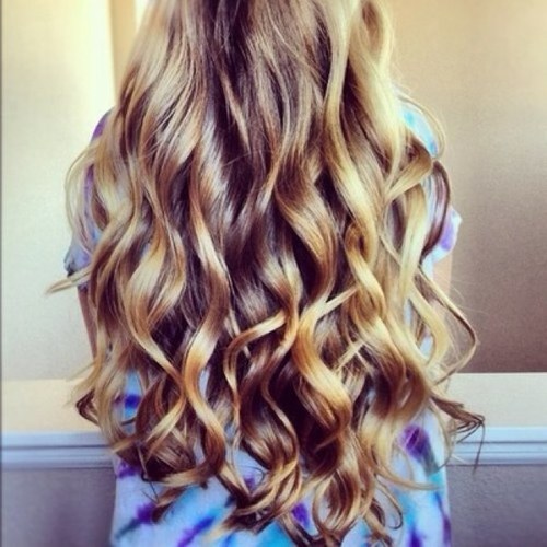 I'm just a curly haired girl livin in a crazy world.✨
∙ Created 6/23/13 ∙