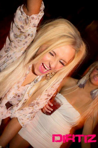 Sing like nobodys listening & dance like nobodys watching