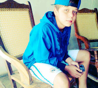 Solo sigueme y listo.