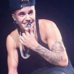 Emotional feelings of a hopeful belieber are written here. Don't give up beautiful ... do it for Justin.
Saw Justin at MSG in 2011}
[FREDO TWEETED ME 7.12.13]