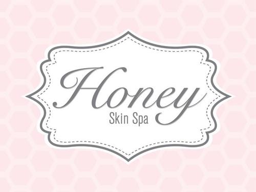 We are an independently owned, boutique skin spa dedicated to creating exceptionally beautiful skin, lashes and brows.