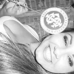 Tu és o grande amor da minha vida
 Colorado das glórias querido
 Por você, eu morro de amor ♫